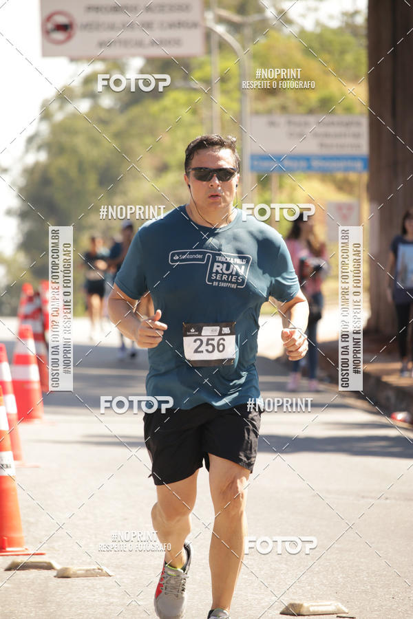 Buy your photos of the eventSANTANDER TRACK&FIELD RUN SERIES BH Shopping on Fotop