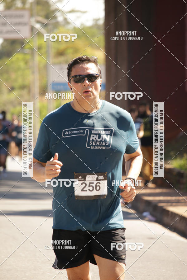 Buy your photos of the eventSANTANDER TRACK&FIELD RUN SERIES BH Shopping on Fotop