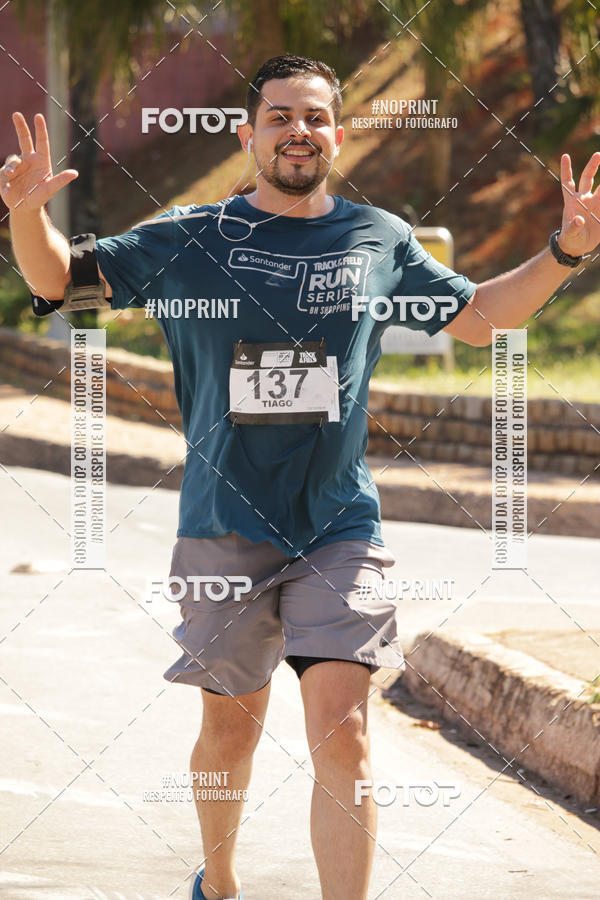 Buy your photos of the eventSANTANDER TRACK&FIELD RUN SERIES BH Shopping on Fotop