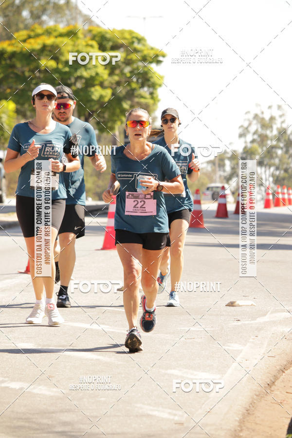 Buy your photos of the eventSANTANDER TRACK&FIELD RUN SERIES BH Shopping on Fotop