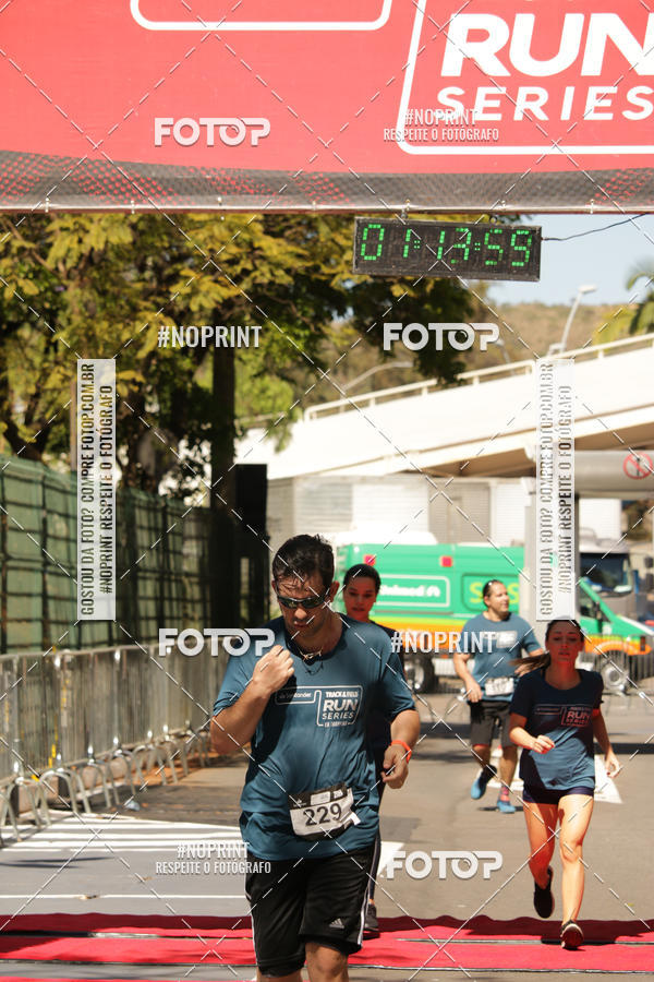 Buy your photos of the eventSANTANDER TRACK&FIELD RUN SERIES BH Shopping on Fotop