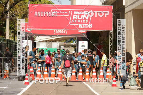 Buy your photos of the eventSANTANDER TRACK&FIELD RUN SERIES BH Shopping on Fotop