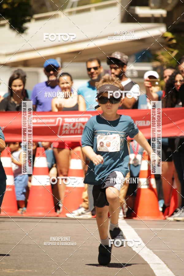 Buy your photos of the eventSANTANDER TRACK&FIELD RUN SERIES BH Shopping on Fotop