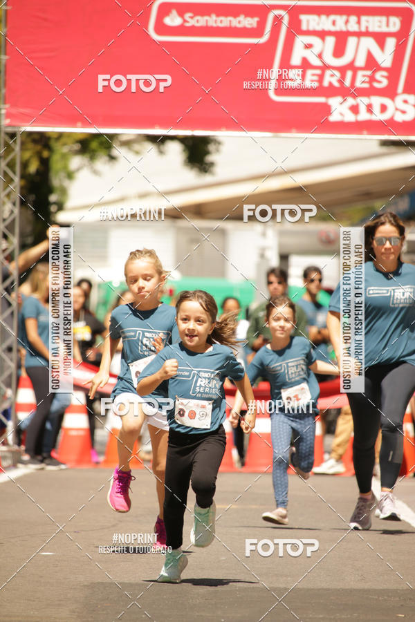 Buy your photos of the eventSANTANDER TRACK&FIELD RUN SERIES BH Shopping on Fotop