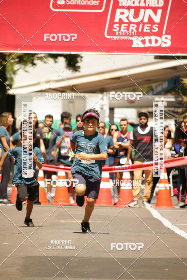 Buy your photos of the eventSANTANDER TRACK&FIELD RUN SERIES BH Shopping on Fotop