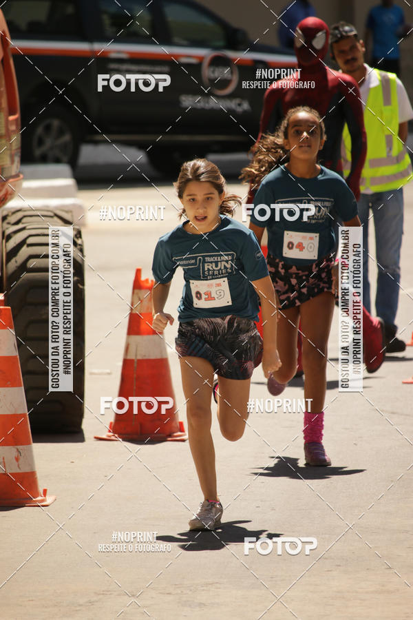 Buy your photos of the eventSANTANDER TRACK&FIELD RUN SERIES BH Shopping on Fotop