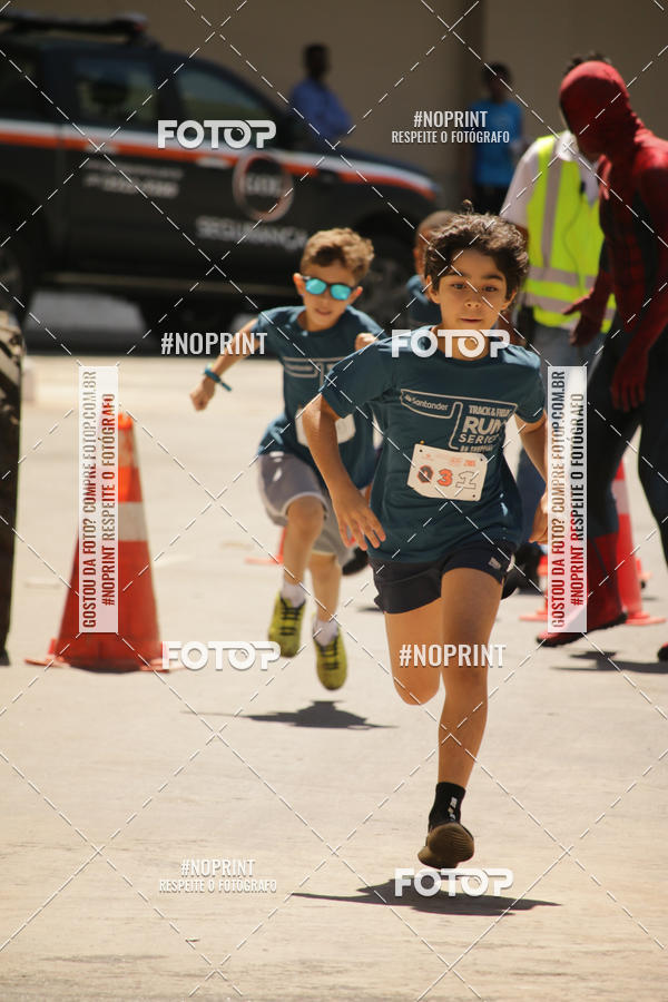Buy your photos of the eventSANTANDER TRACK&FIELD RUN SERIES BH Shopping on Fotop