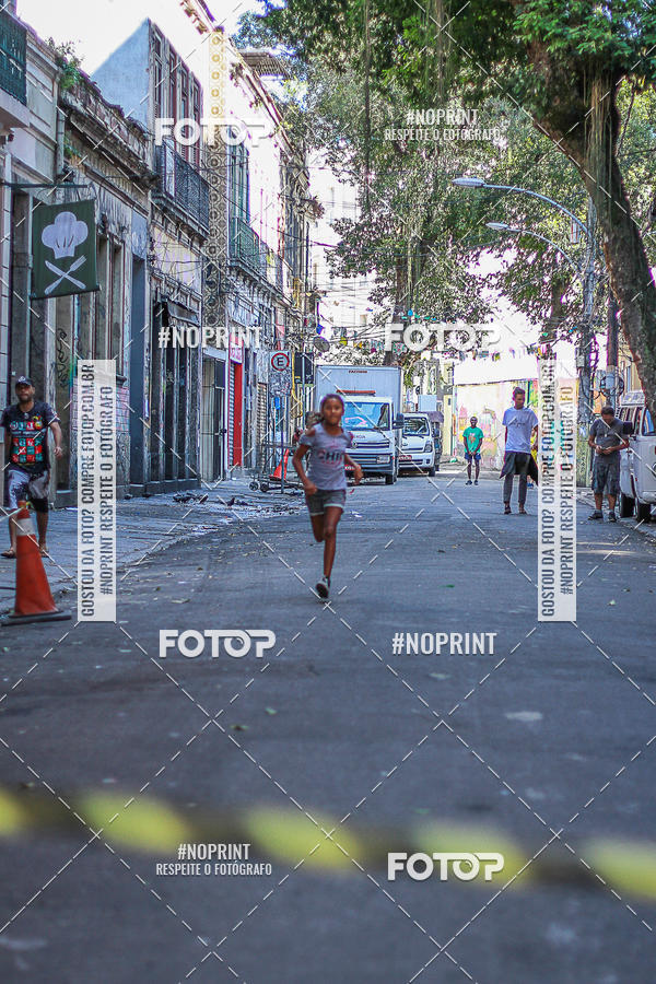 Compre as suas fotos do evento4 Treino da Escadaria de Selaron e 4 Corrida KIDS no Fotop