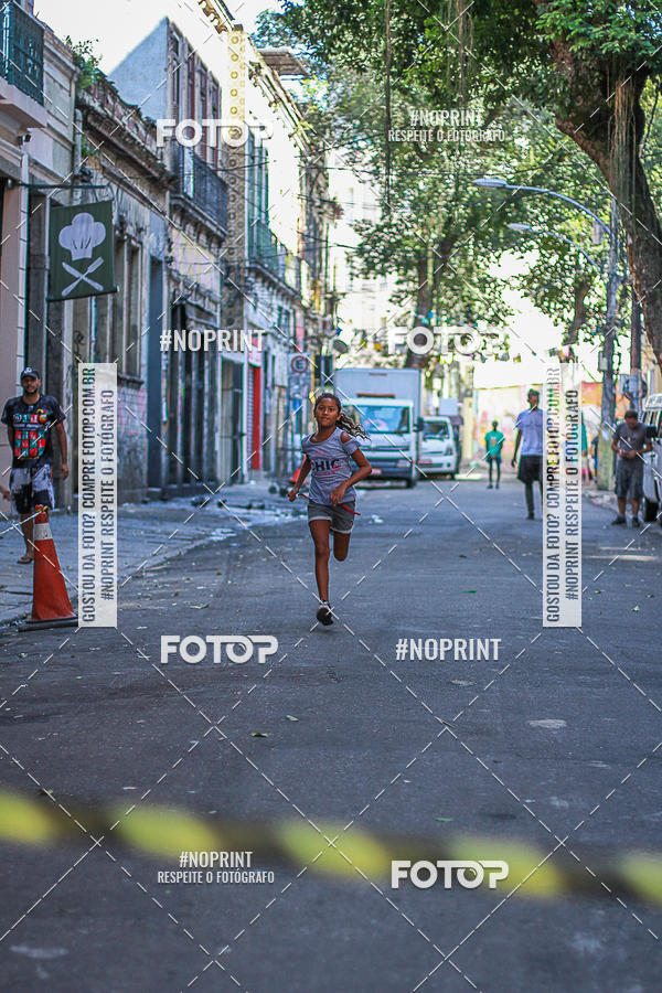 Compre as suas fotos do evento4 Treino da Escadaria de Selaron e 4 Corrida KIDS no Fotop