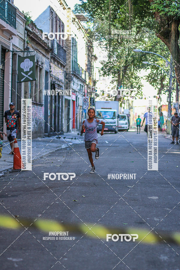 Compre as suas fotos do evento4 Treino da Escadaria de Selaron e 4 Corrida KIDS no Fotop