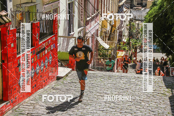 Compre suas fotos do evento4 Treino da Escadaria de Selaron e 4 Corrida KIDS no Fotop