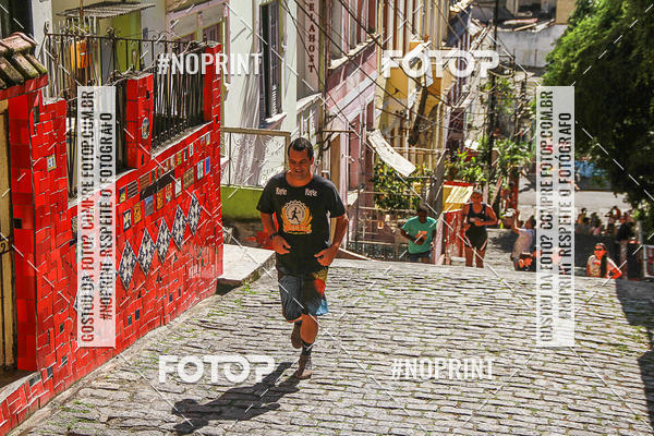 Compre suas fotos do evento4 Treino da Escadaria de Selaron e 4 Corrida KIDS no Fotop