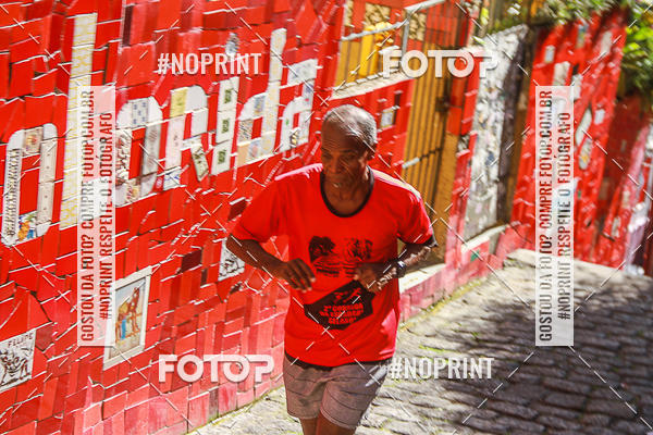 Compre suas fotos do evento4 Treino da Escadaria de Selaron e 4 Corrida KIDS no Fotop