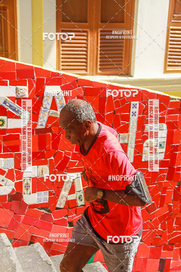 Compre suas fotos do evento4 Treino da Escadaria de Selaron e 4 Corrida KIDS no Fotop