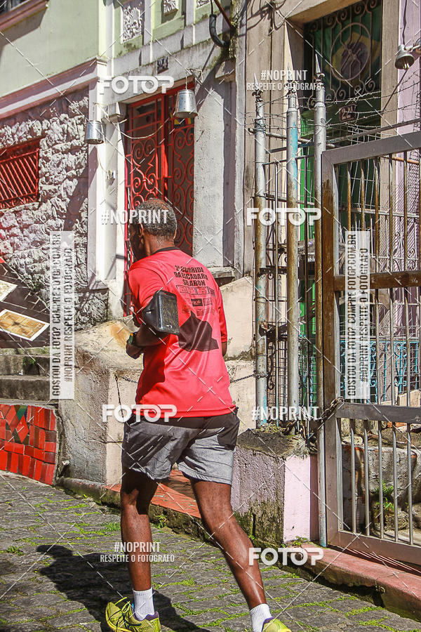 Compre suas fotos do evento4 Treino da Escadaria de Selaron e 4 Corrida KIDS no Fotop