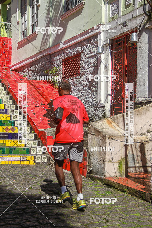 Compre suas fotos do evento4 Treino da Escadaria de Selaron e 4 Corrida KIDS no Fotop