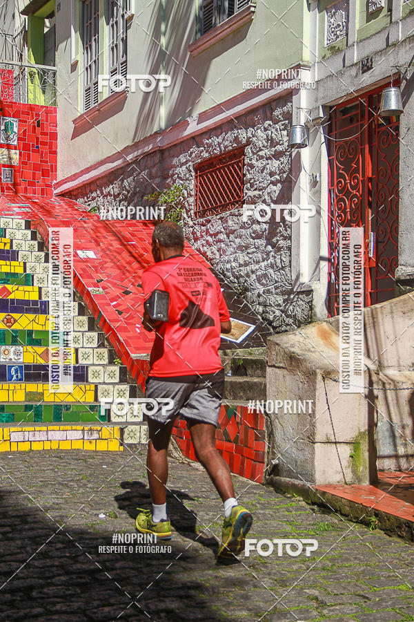 Compre suas fotos do evento4 Treino da Escadaria de Selaron e 4 Corrida KIDS no Fotop