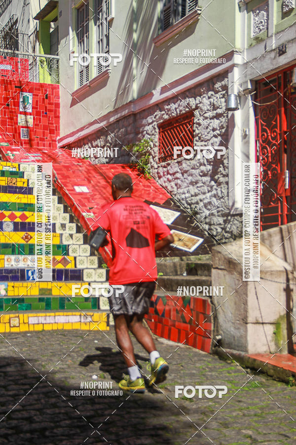 Compre suas fotos do evento4 Treino da Escadaria de Selaron e 4 Corrida KIDS no Fotop