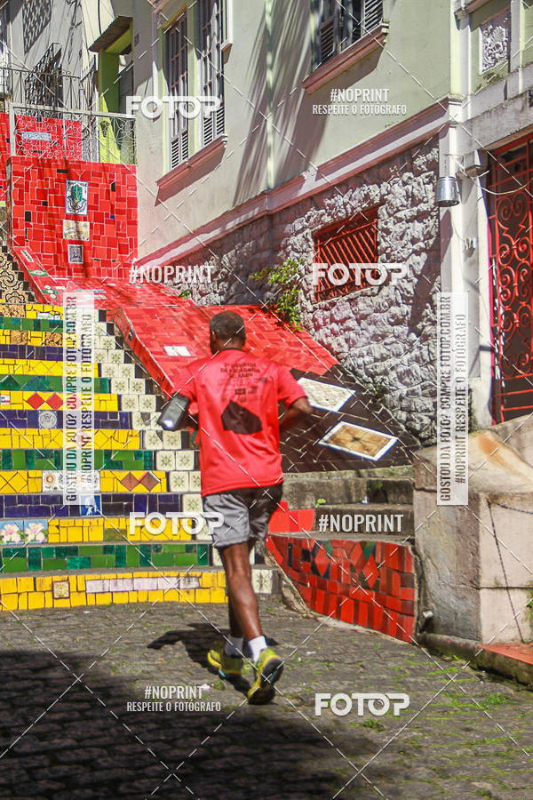 Compre suas fotos do evento4 Treino da Escadaria de Selaron e 4 Corrida KIDS no Fotop