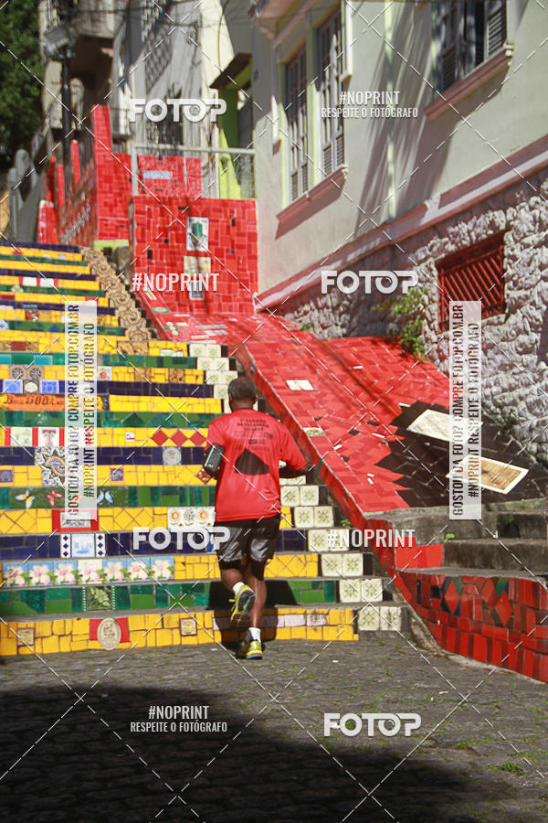 Compre suas fotos do evento4 Treino da Escadaria de Selaron e 4 Corrida KIDS no Fotop