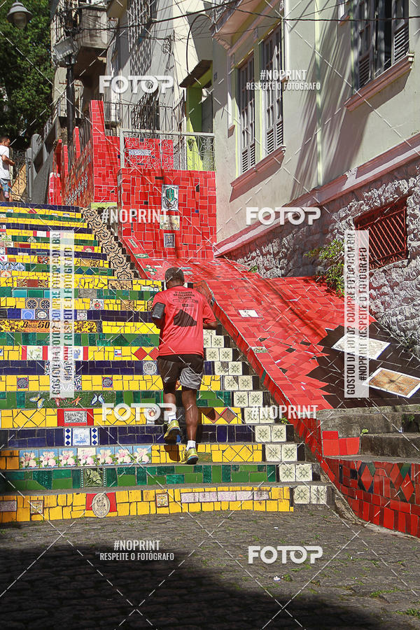 Buy your photos of the event4 Treino da Escadaria de Selaron e 4 Corrida KIDS on Fotop