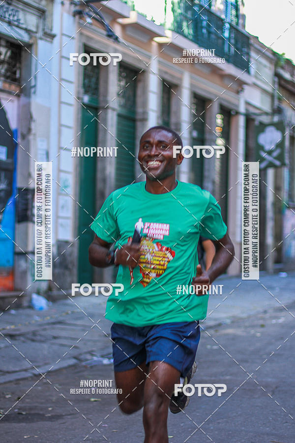 Compre suas fotos do evento4 Treino da Escadaria de Selaron e 4 Corrida KIDS no Fotop