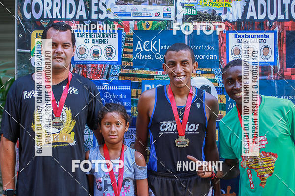 Compre suas fotos do evento4 Treino da Escadaria de Selaron e 4 Corrida KIDS no Fotop