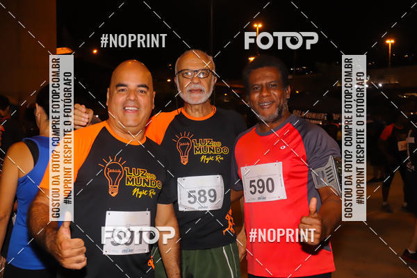 Buy your photos of the eventLuz do Mundo Night Run on Fotop