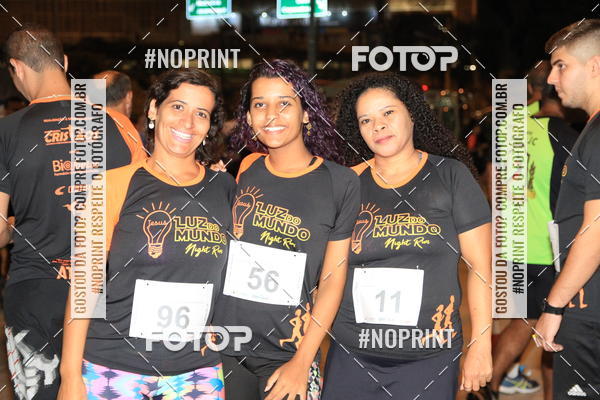 Buy your photos of the eventLuz do Mundo Night Run on Fotop