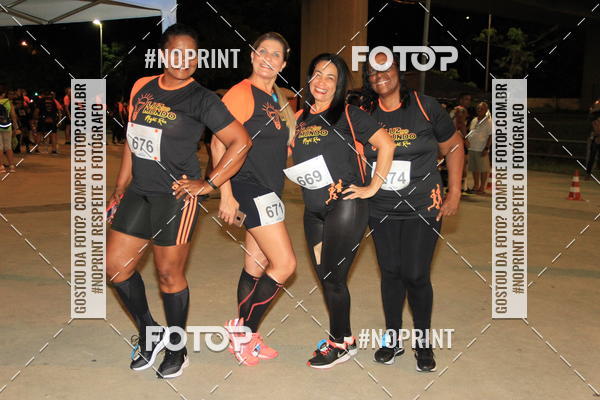 Buy your photos of the eventLuz do Mundo Night Run on Fotop