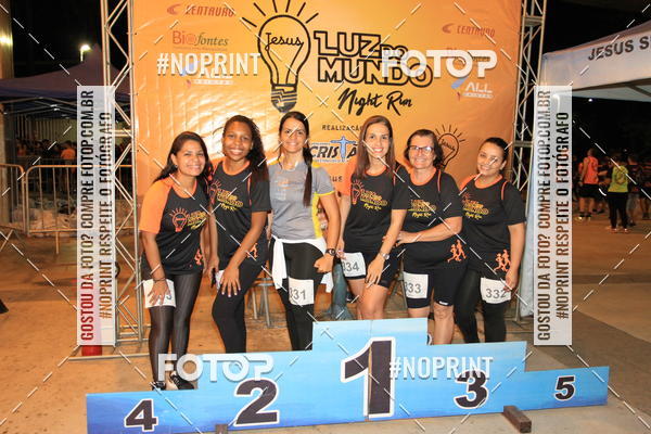 Buy your photos of the eventLuz do Mundo Night Run on Fotop