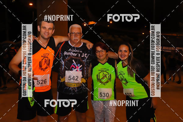 Buy your photos of the eventLuz do Mundo Night Run on Fotop