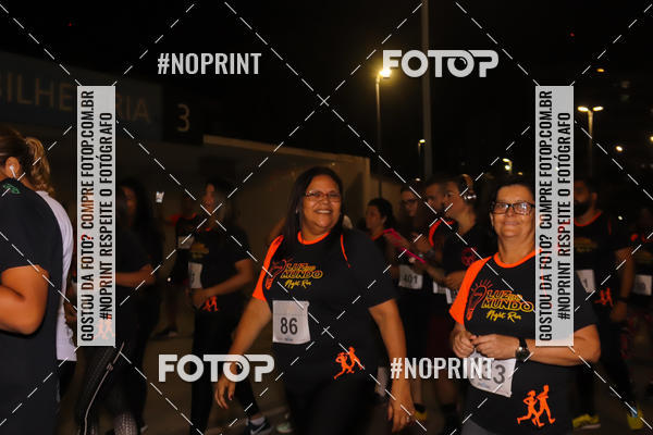Buy your photos of the eventLuz do Mundo Night Run on Fotop