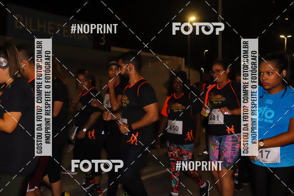 Buy your photos of the eventLuz do Mundo Night Run on Fotop