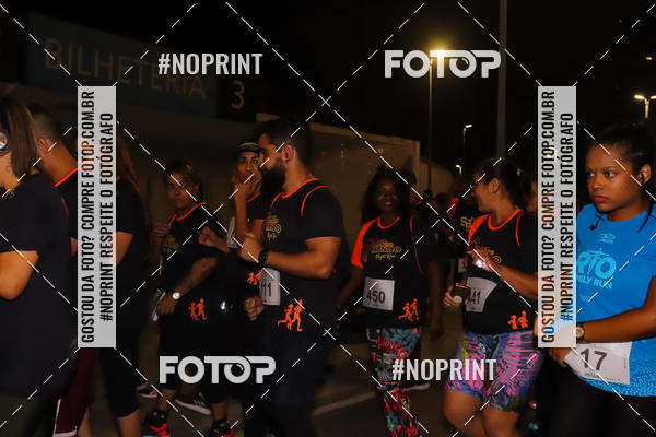Buy your photos of the eventLuz do Mundo Night Run on Fotop