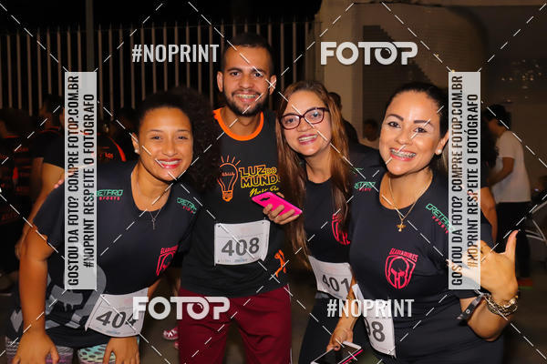 Buy your photos of the eventLuz do Mundo Night Run on Fotop