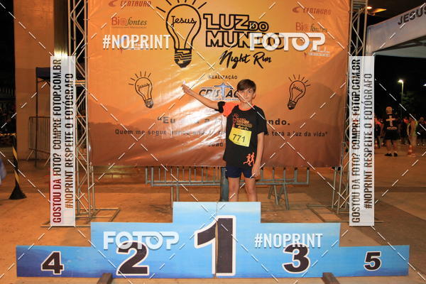 Buy your photos of the eventLuz do Mundo Night Run on Fotop