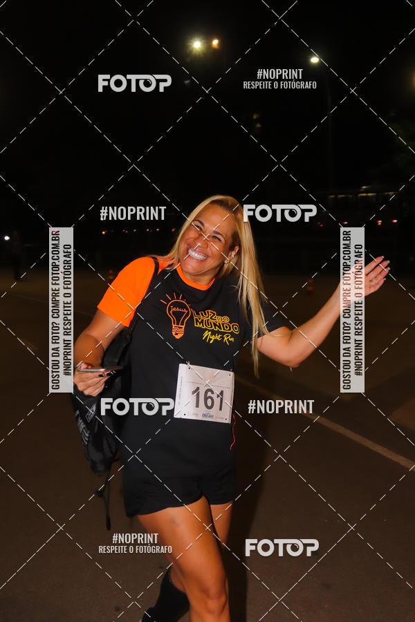 Buy your photos of the eventLuz do Mundo Night Run on Fotop