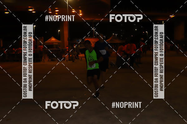 Buy your photos of the eventLuz do Mundo Night Run on Fotop