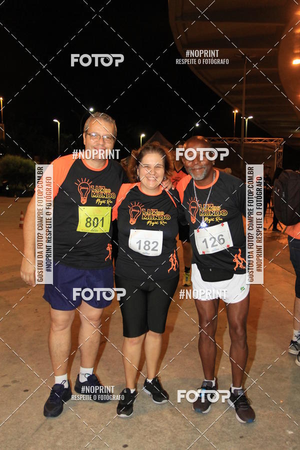 Buy your photos of the eventLuz do Mundo Night Run on Fotop