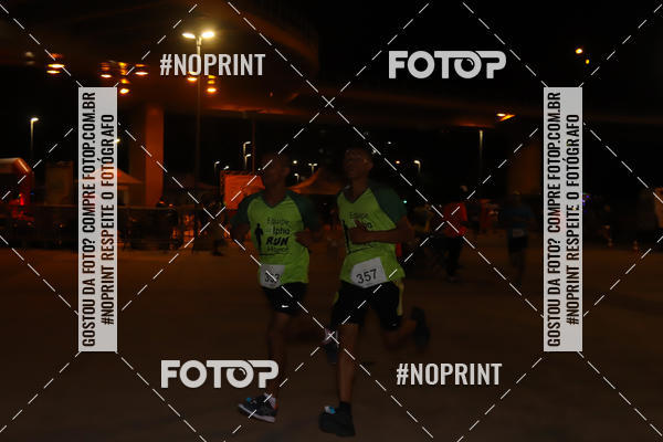 Buy your photos of the eventLuz do Mundo Night Run on Fotop