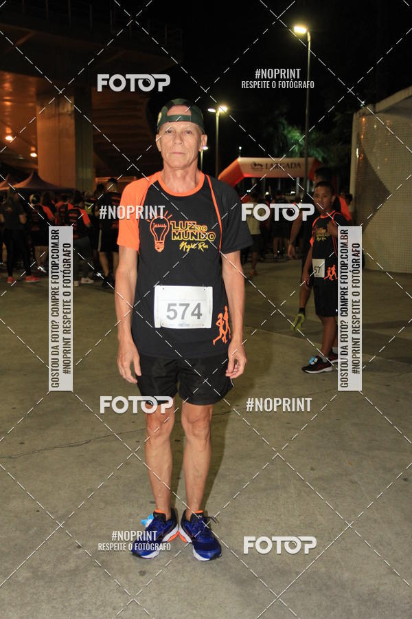 Buy your photos of the eventLuz do Mundo Night Run on Fotop