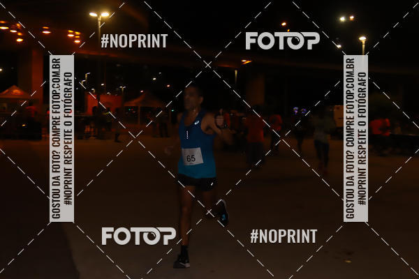Buy your photos of the eventLuz do Mundo Night Run on Fotop