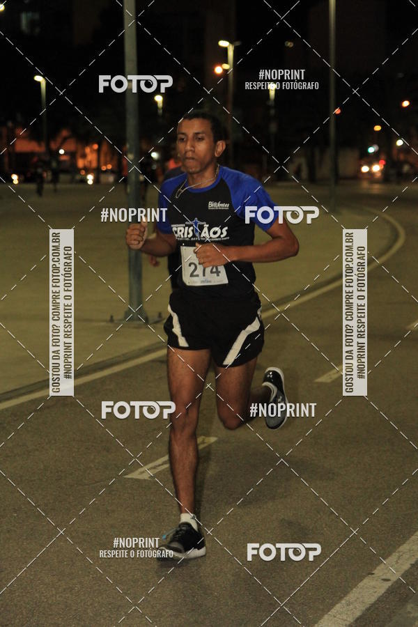 Buy your photos of the eventLuz do Mundo Night Run on Fotop