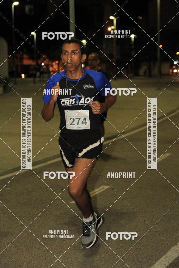 Buy your photos of the eventLuz do Mundo Night Run on Fotop