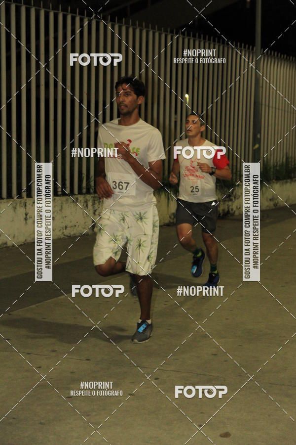 Buy your photos of the eventLuz do Mundo Night Run on Fotop
