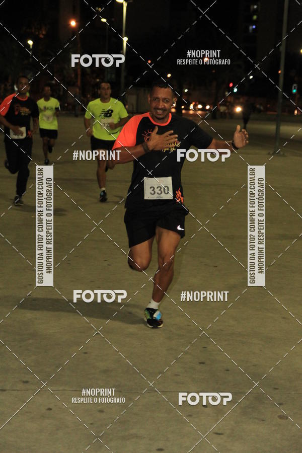 Buy your photos of the eventLuz do Mundo Night Run on Fotop