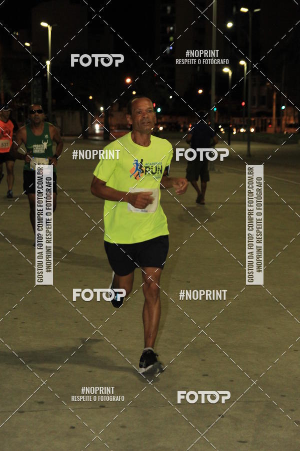 Buy your photos of the eventLuz do Mundo Night Run on Fotop