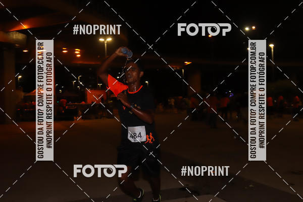 Buy your photos of the eventLuz do Mundo Night Run on Fotop