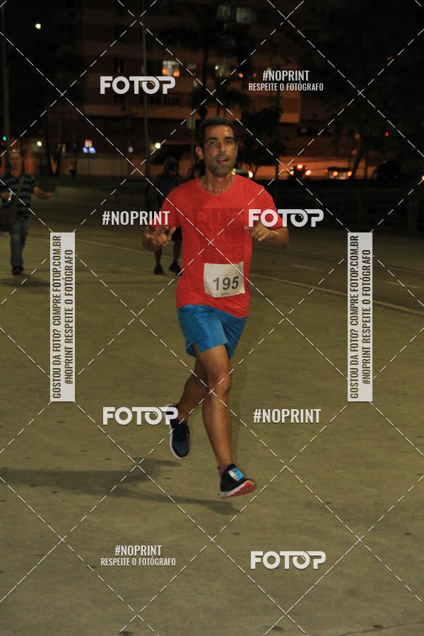 Buy your photos of the eventLuz do Mundo Night Run on Fotop